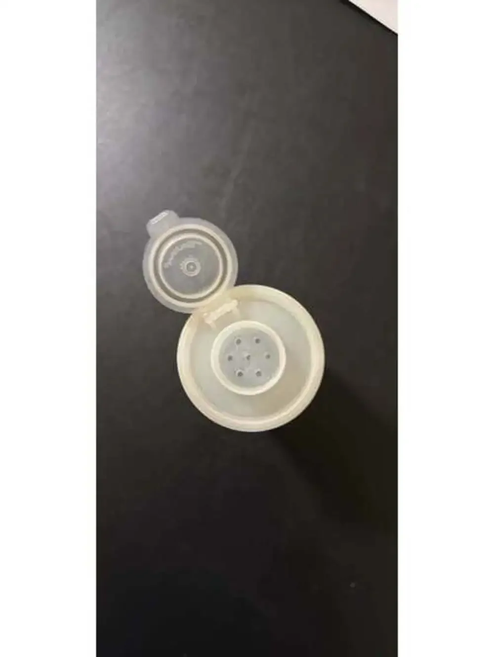 Tupperware shaker container